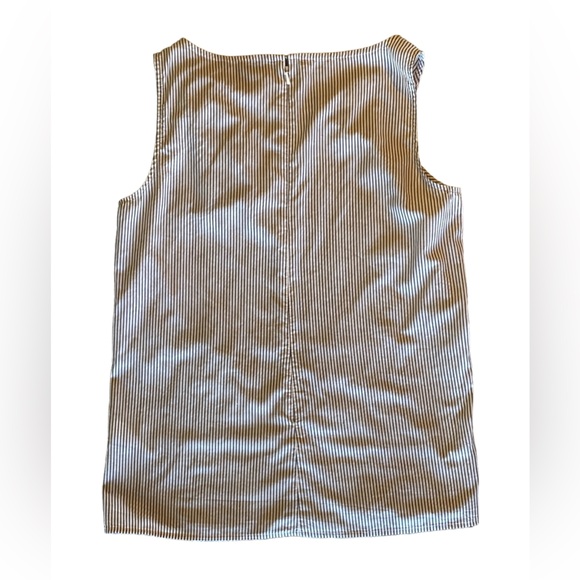 Banana Republic Blue & White Striped Blouse Top. Size XS Great Condition! - Picture 2 of 9